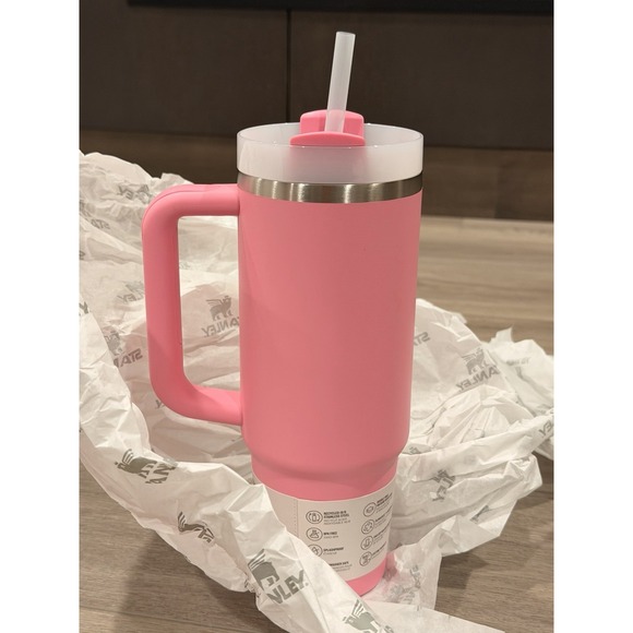 Stanley PINK PEONY 30 oz Flowstate Quencher H2.0 Tumbler **IN HAND** New In Box - Picture 2 of 6
